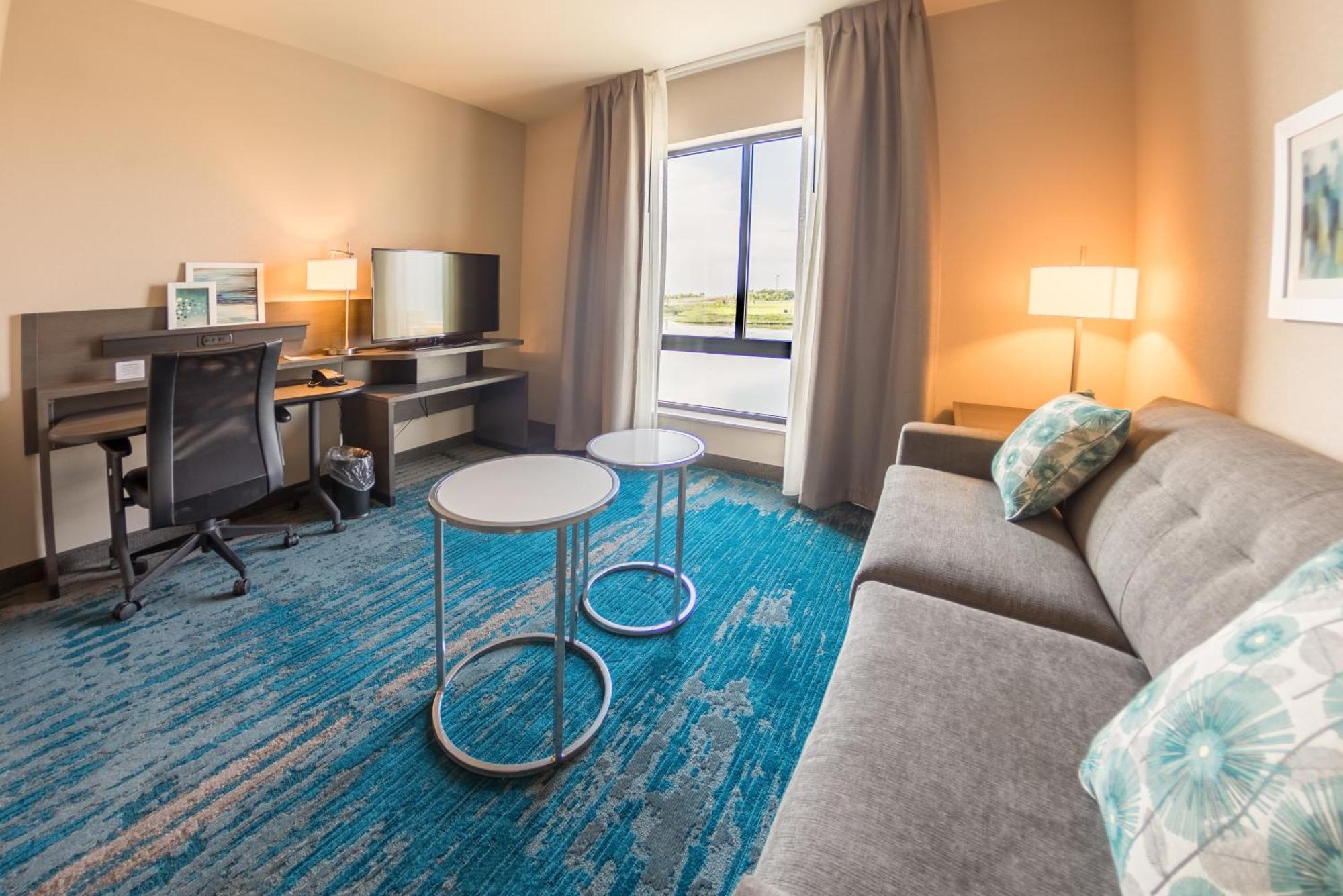 Fairfield Inn & Suites By Marriott Des Moines Алтуна Стая снимка